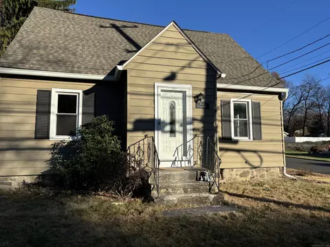 55 Birch St, Bristol, CT 06010