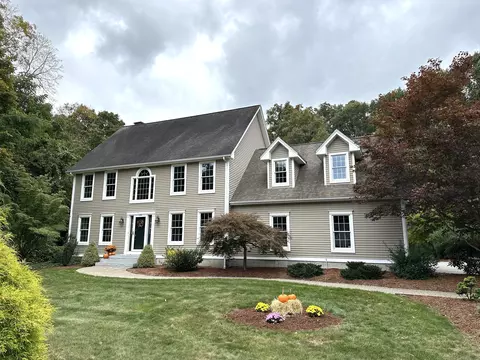128 Country Ln, Hebron, CT 06248