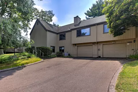 152 Apache Ln #A, Stratford, CT 06614