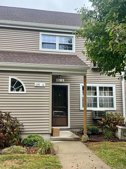 1251 Washington St #9, Middletown, CT 06457