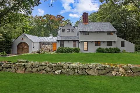 9 Webbs Hill Rd, Stamford, CT 06903