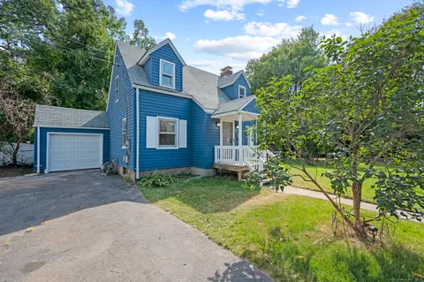 184 Hollister St, Manchester, CT 06042