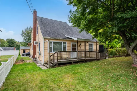 158 Country Club Rd, New Britain, CT 06053