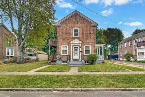 36-40 Carver St, Bridgeport, CT 06610