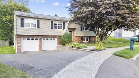 30 Woodridge Rd, West Haven, CT 06516