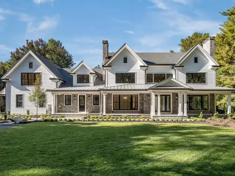 259 Middlesex Rd, Darien, CT 06820