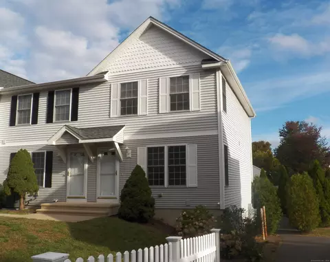 2 Fern Ave #9, Wallingford, CT 06492