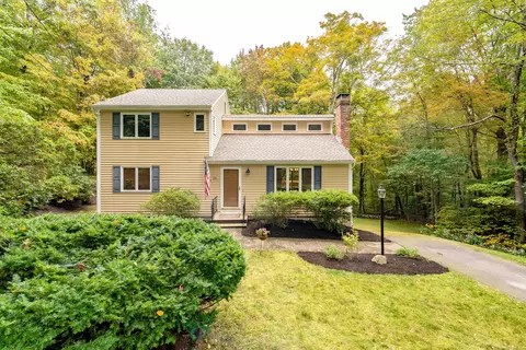 20 Kensington Acres Rd, Hartland, CT 06027