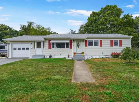11 Sylvian St, Norwich, CT 06360