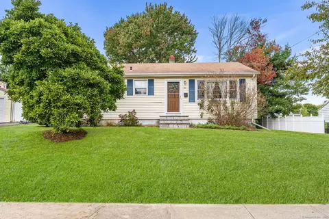 50 Riverdale Rd, Milford, CT 06460