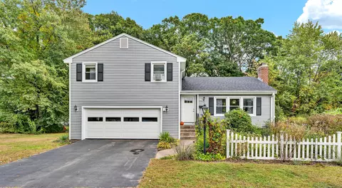 60 Holly Rd, East Hartford, CT 06118