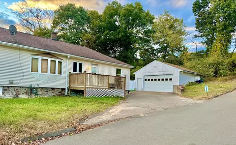 392 Park St, Bristol, CT 06010