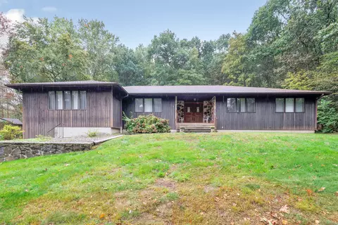 188 Bungay Rd, Seymour, CT 06483