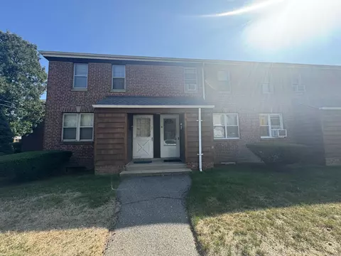 36 Virginia Ave #36, Bridgeport, CT 06610