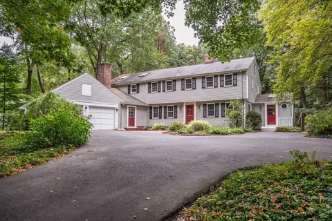37 Tamara Cir, Avon, CT 06001