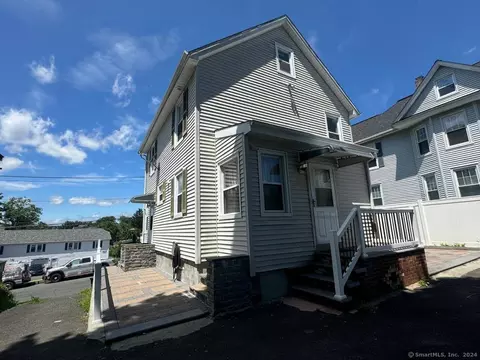 3 Homestead Ave, Danbury, CT 06810
