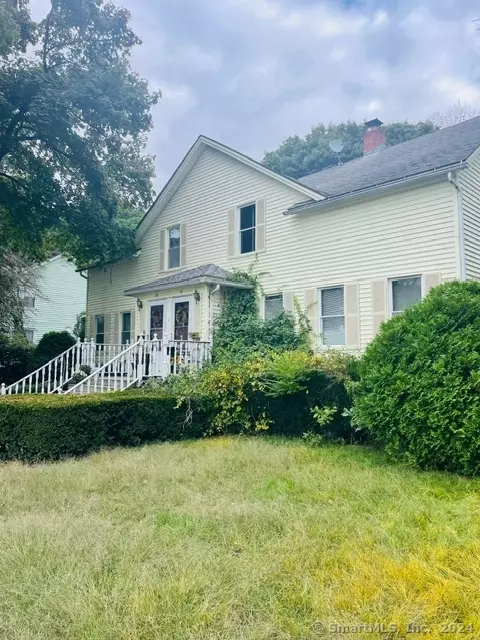29-31 Community Ave, Plainfield, CT 06374