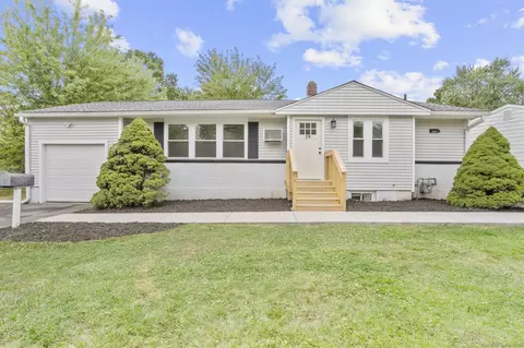 19 Thornton Dr, Newington, CT 06111