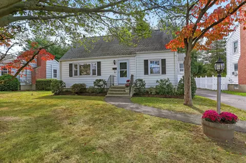 41 Warren Ave, Fairfield, CT 06825