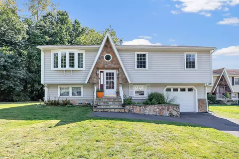 40 Orne St, West Haven, CT 06516