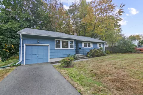 19 E Normandy Dr, West Hartford, CT 06107