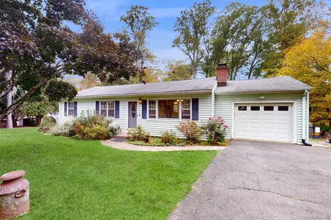 33 Dana Rd, Danbury, CT 06811