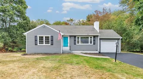 69 Building Brook Rd, Hamden, CT 06514