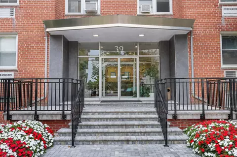 39 Glenbrook Rd #4X, Stamford, CT 06902