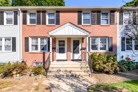 296 Sylvan Knoll Rd, Stamford, CT 06902