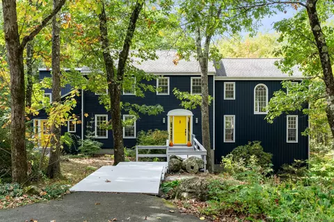 21 High Hill Rd, Canton, CT 06019