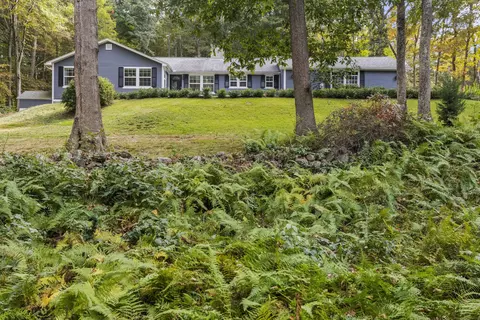 118 Town Woods Rd, Lyme, CT 06371