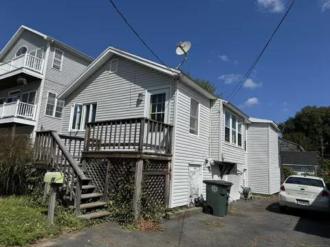 25 Grant St, Milford, CT 06460