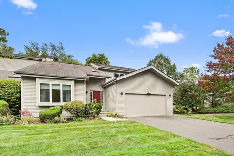 1 Lancaster Ct #1, Avon, CT 06001