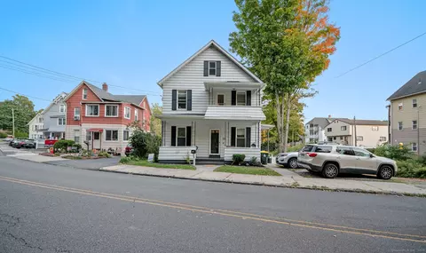 210 Beaver St, Ansonia, CT 06401