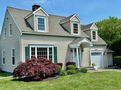 03 Sunrise Rd, Danbury, CT 06810