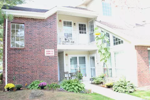 234 Carriage Crossing Ln #234, Middletown, CT 06457