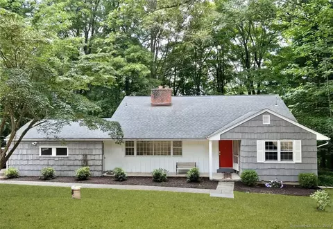 75 Rivergate Dr, Wilton, CT 06897