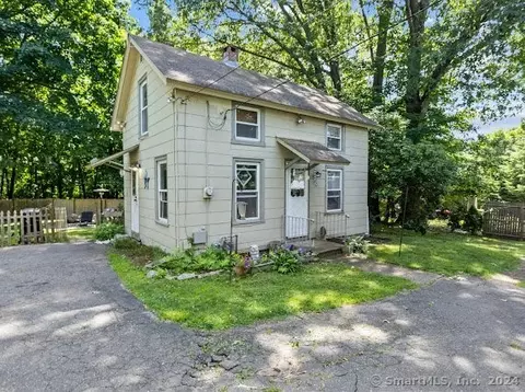 74 Bigelow St, Manchester, CT 06040