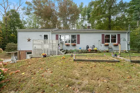 32 Bennett Pond Rd, Canterbury, CT 06331