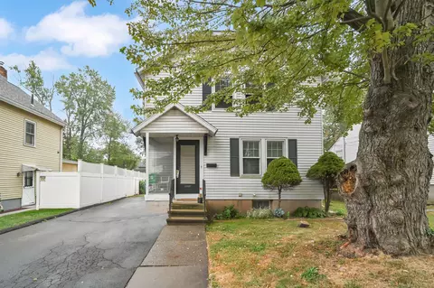 147 Edgemere Ave, West Hartford, CT 06110