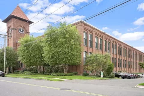 25 Grand St #151, Norwalk, CT 06851