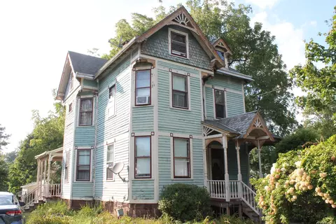 185 Curtis St, Meriden, CT 06450