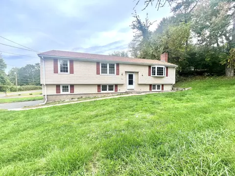 11 Dewey Ave, Windsor, CT 06095