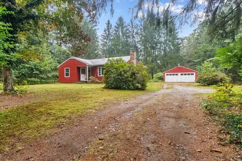 446 Norwich Westerly Rd, North Stonington, CT 06359