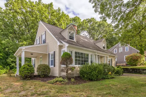 167 Fern Hill Rd, Bristol, CT 06010