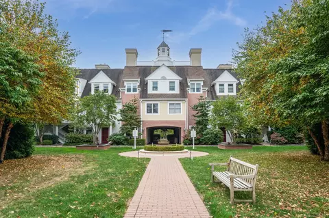 51 Forest Ave #162, Greenwich, CT 06870