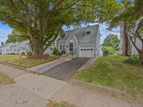 30 Taft St, Hamden, CT 06514