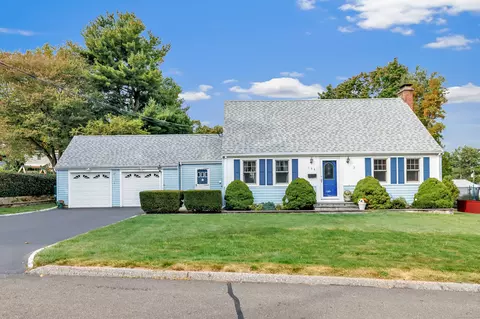 100 Brenair Ter, Stratford, CT 06614