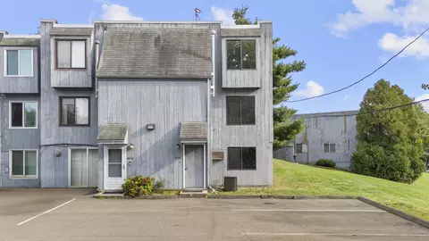 183 Thompson St #A, East Haven, CT 06513