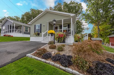 32 South Rd, Southington, CT 06489